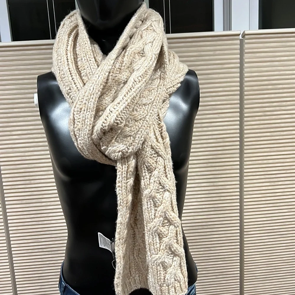 Banana Republic Italian Wool-Blend Cable-Knit Scarf